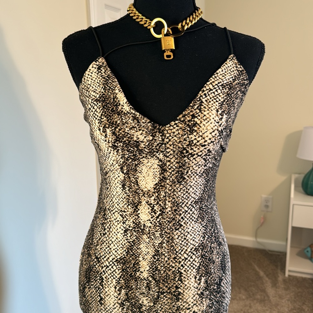 NWT Jluxlabel cobra Sylvia Diagonal strap dress S - Picture 3 of 5